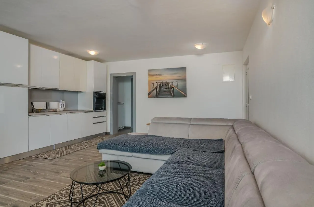 Apartment Diva Sveti Vid-Miholjice